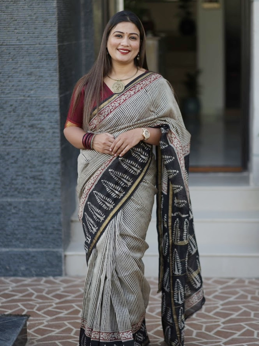 Beige Chanderi silk cotton saree with striped handblock print