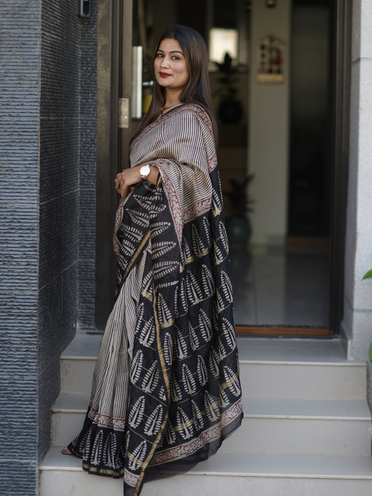 Beige Chanderi silk cotton saree with striped handblock print