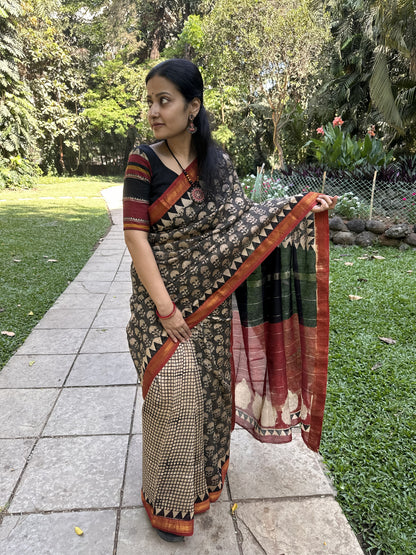 Black and beige Maheshwari cotton silk saree with red pallu